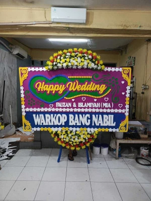 Papan Bunga di Sutera Victoria